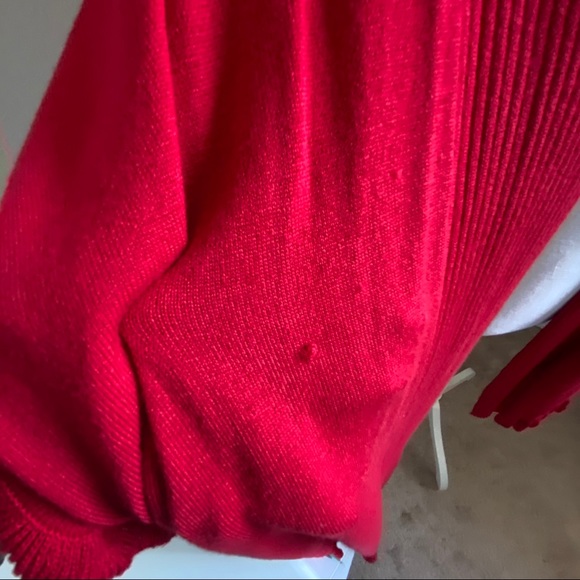 Red shawl sweater - Picture 2 of 5
